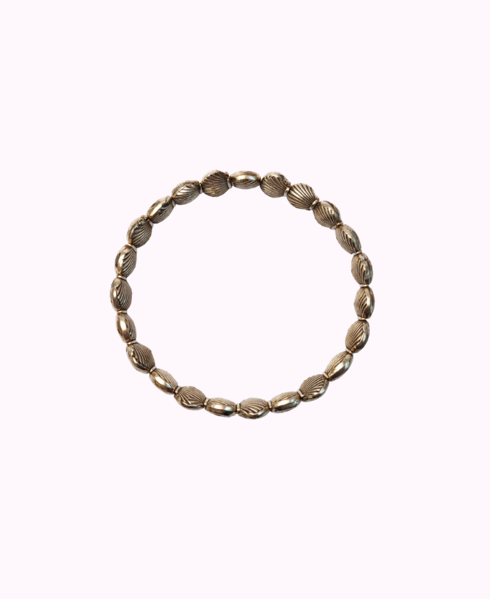 Bracciale Elasticizzato con Sfere Conchiglia in Metallo Placcato Argento