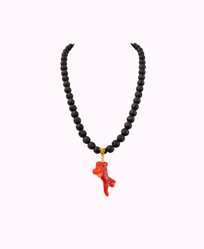 Collana in Resina Nera con Ciondolo Corallo Bambù