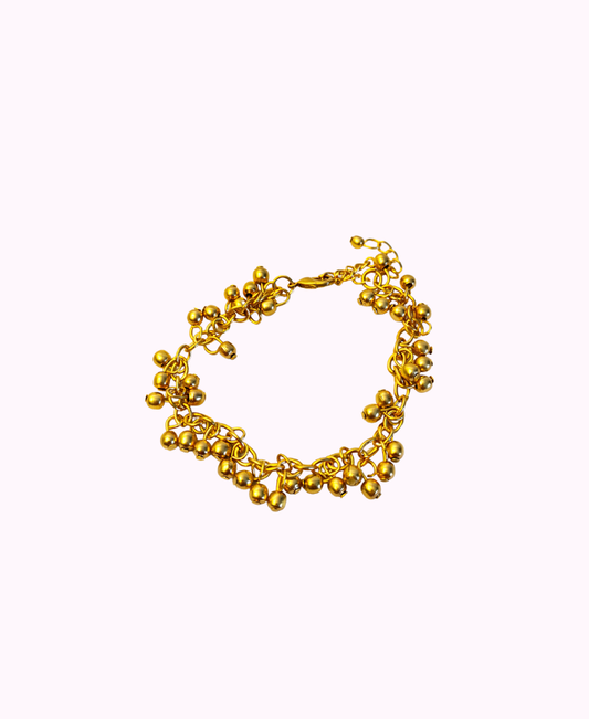 Bracciale con Charms Dorati e Chiusura